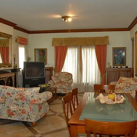 Elegant Villa *