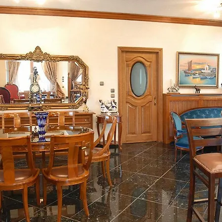 Villa Elegant Perigialion