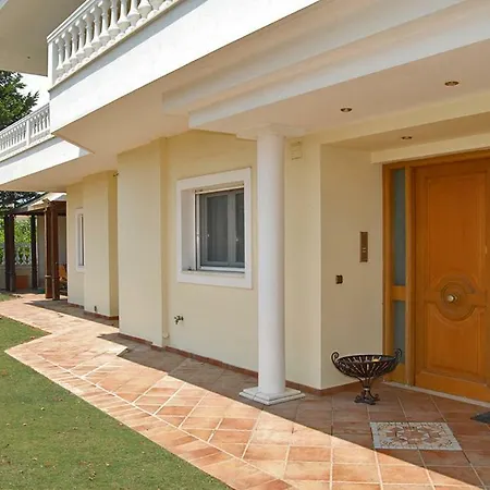 Elegant Villa *
